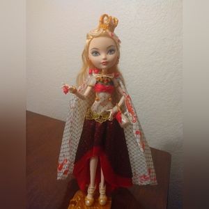 Apple White EAH Legacy Doll
